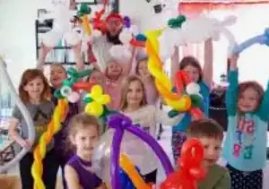 Udemy – Close up, Stage Magic, Kids Party Hosting, and Balloon Twist