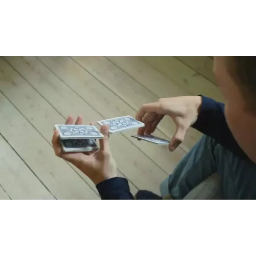 Flip Phone by Tobias Levin