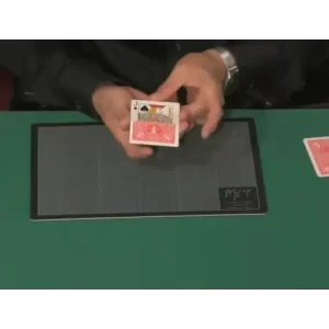 Carte Flap by Quoc Tien Tran