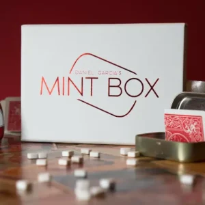 Mint Box by Daniel Garcia