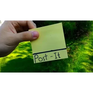 Post-It Note by Van Bien