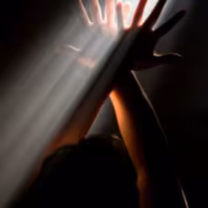 Rus Andrews – Glimmer