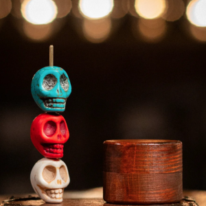 Andy Nyman – Three Skulls on a Spike