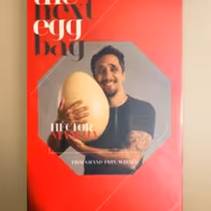 Next Egg Bag by Héctor Mancha and Gee Magic