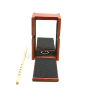 The Ring and Box Trick (Kenard Mystery Box) by Mel Babcock